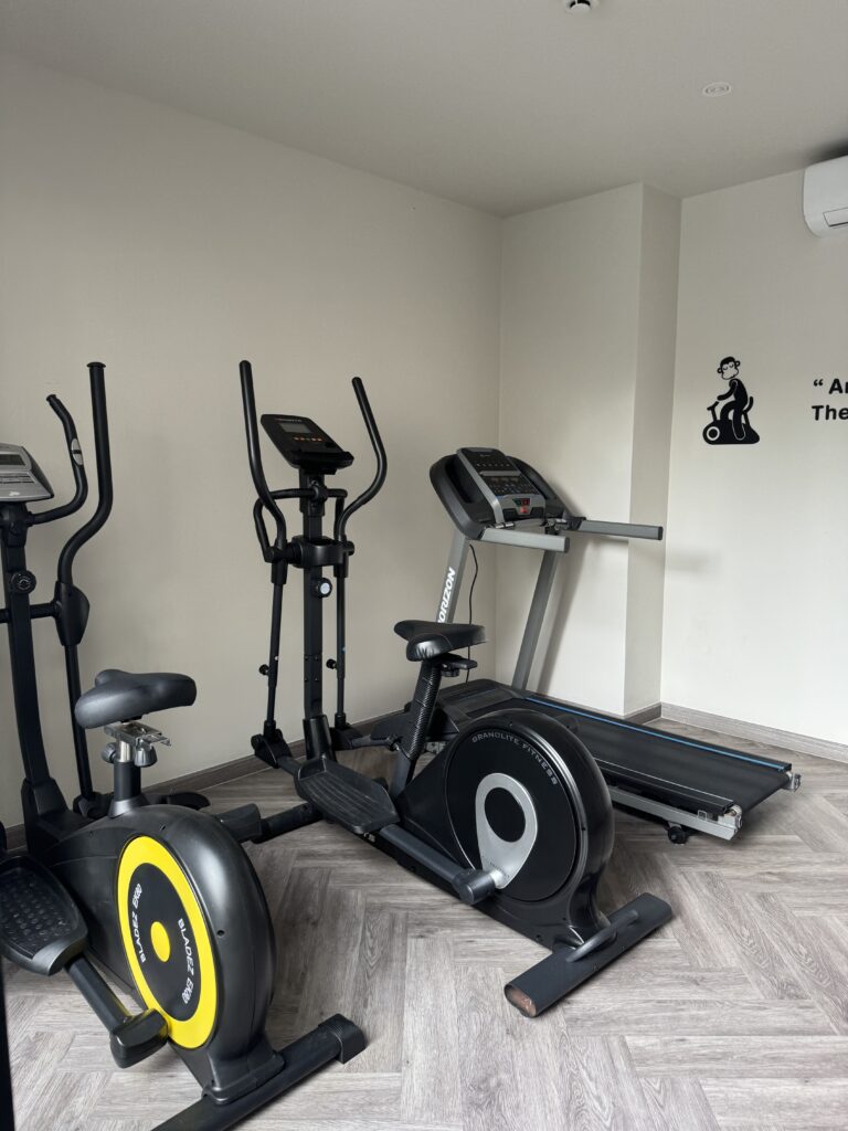 Gym facilities at Blue Monkey Hub & Hotel Krabi Town
